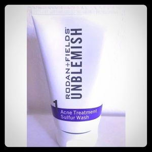 Rodan and Fields Unblemish Face Wash